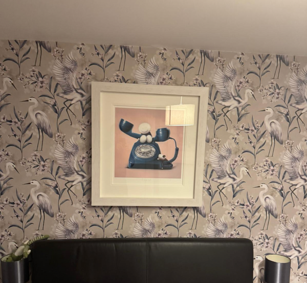 Does Art Really Work With Patterned Walls? These Homes Say Yes