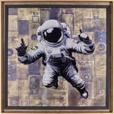 Maxim No limited spaceman framed