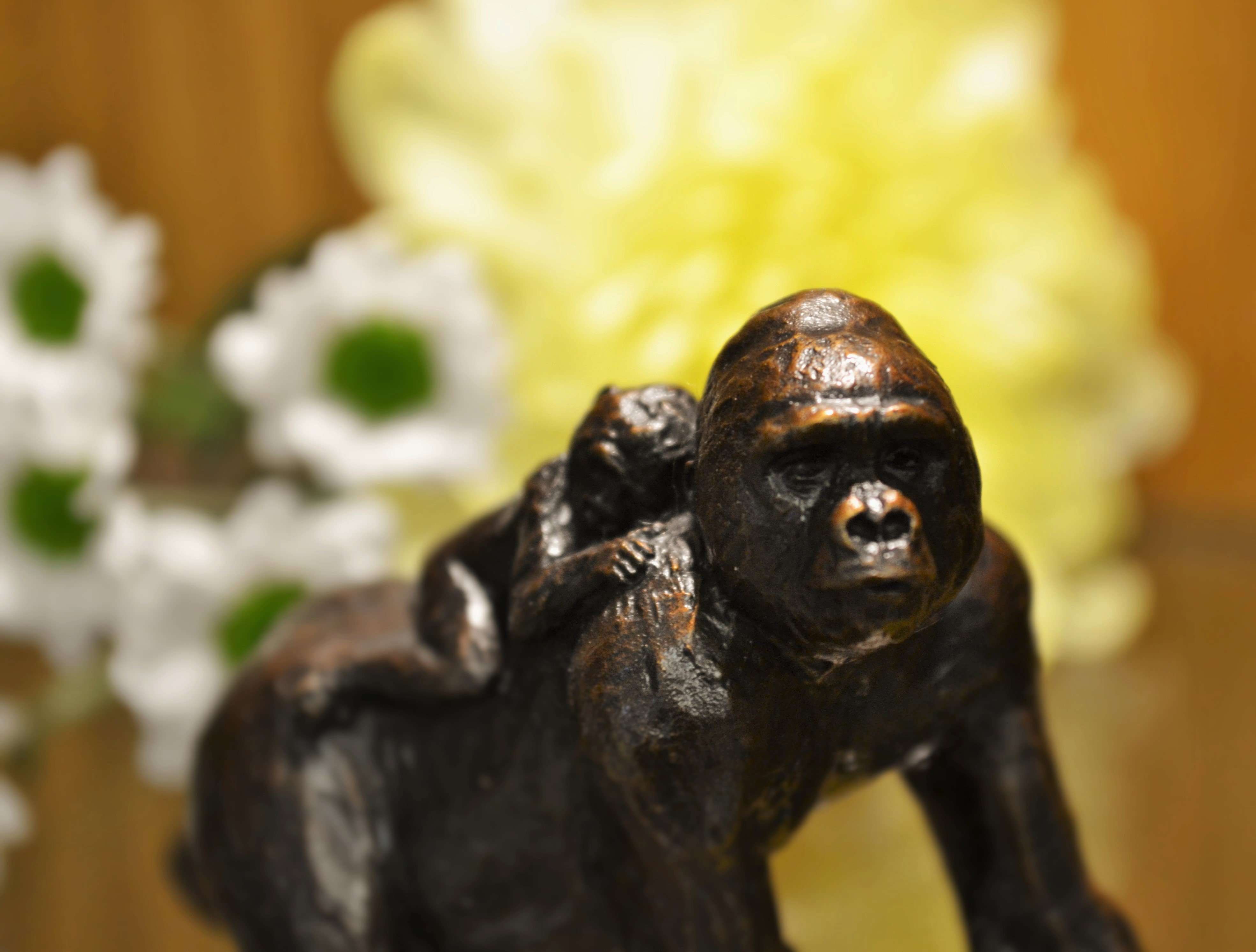 Bronze Gorilla, Chimp & Monkey Sculptures